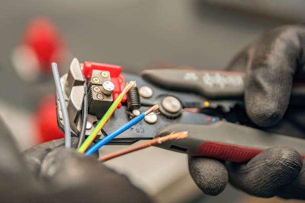 Best Electrician Near Me  in Hampton, AR